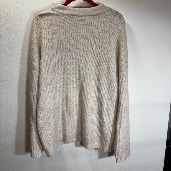 American Eagle Women’s Sweater Size S Beige Neutral Knit Pullover Oversized Cozy - Picture 3 of 6